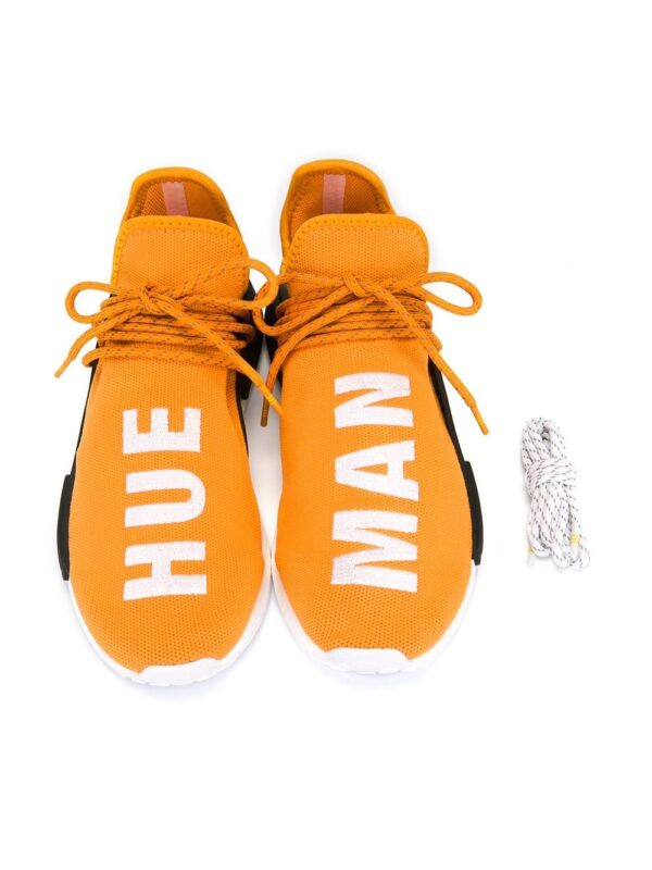 ⁦حذاء رياضي اديداس اوريجينالز x فاريل ويليامز 'HU Race NMD'⁩ - الصورة ⁦3⁩