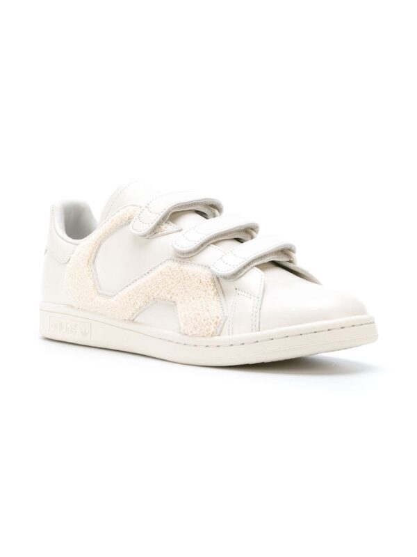 ⁦x Raf Simons three strap sneakers⁩ - الصورة ⁦3⁩