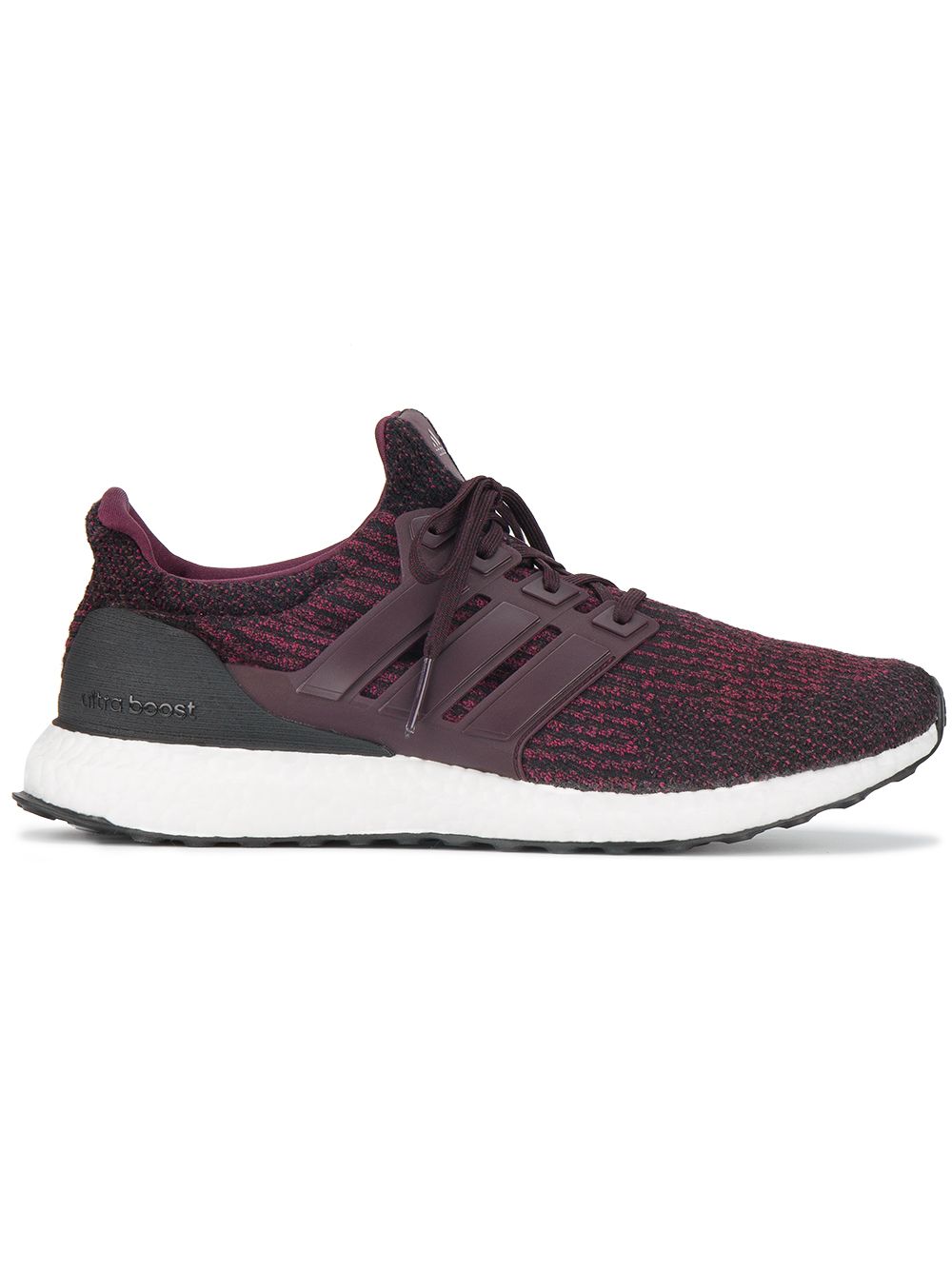 حذاء بورجوندي Ultraboost رياضي