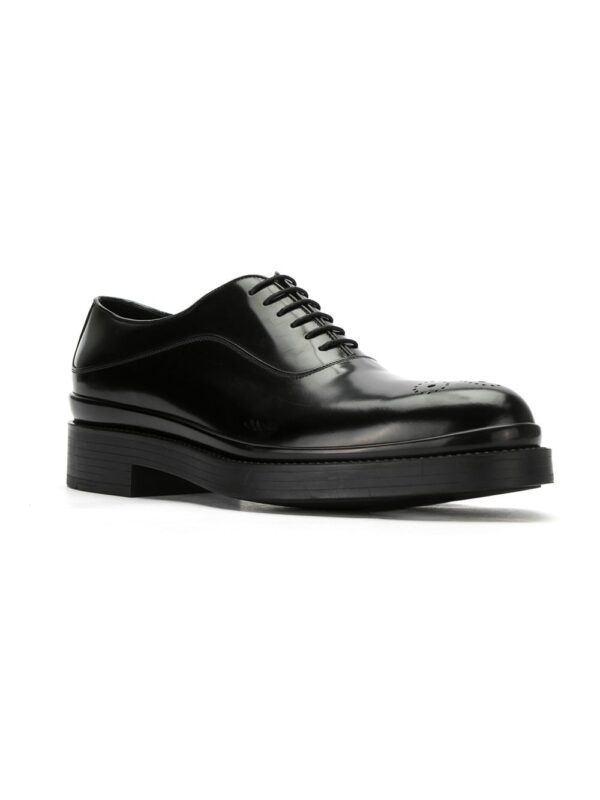 ⁦classic lace-up shoes⁩ - الصورة ⁦2⁩
