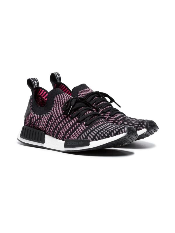⁦حذاء رياضي أسود NMD R1 STLT Primeknit⁩ - الصورة ⁦3⁩