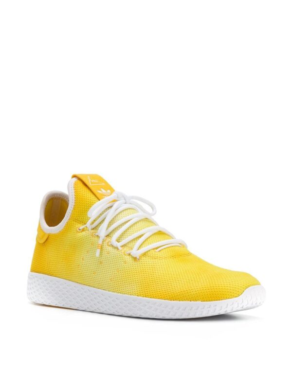 ⁦x Pharrell Williams Hu Holi sneakers⁩ - الصورة ⁦3⁩