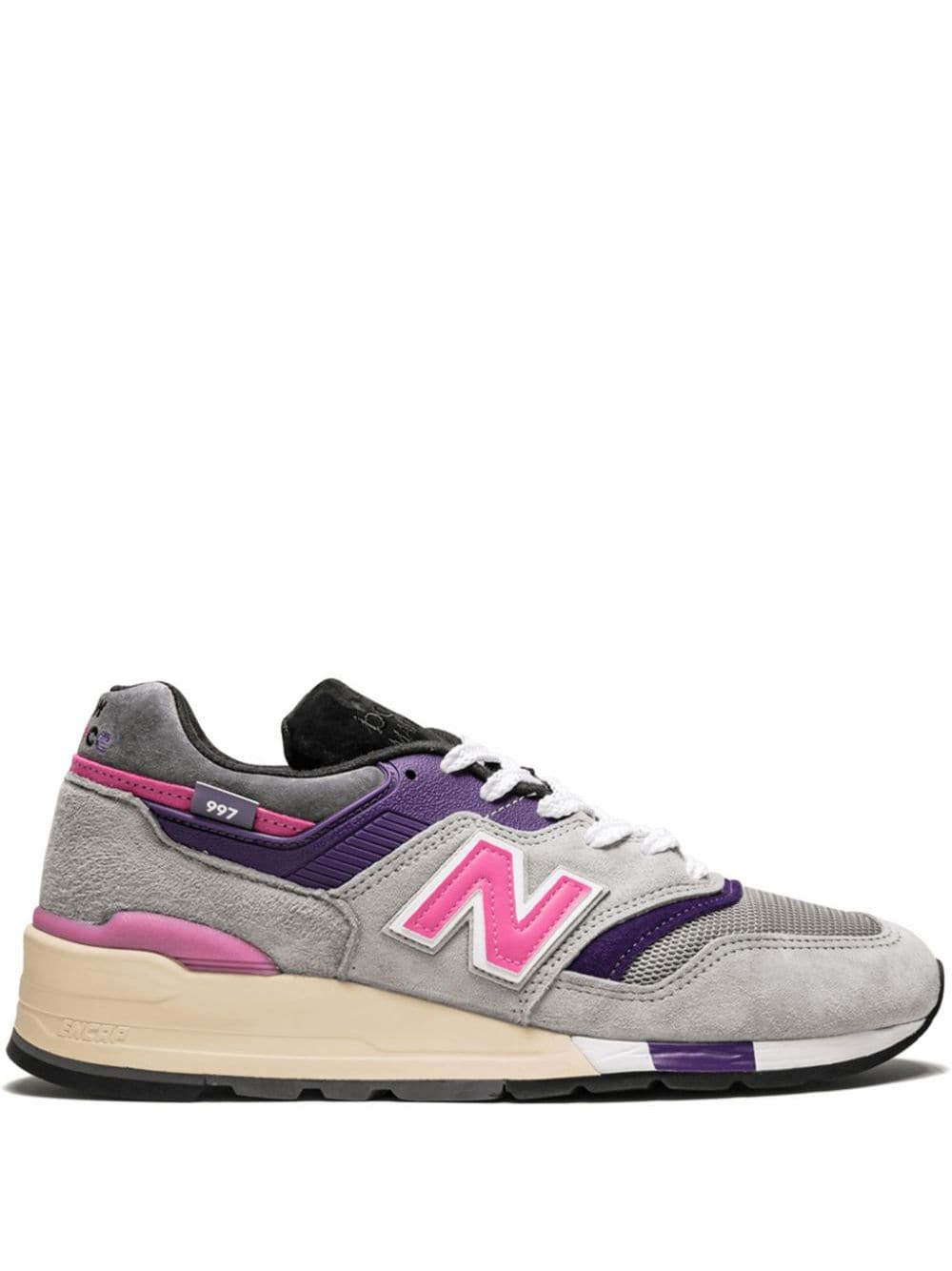 حذاء رياضي 997