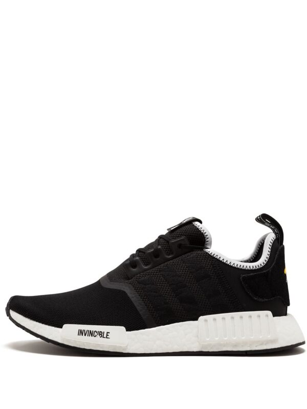 حذاء رياضي NMD R1 نيبورهود x إنفنسبل