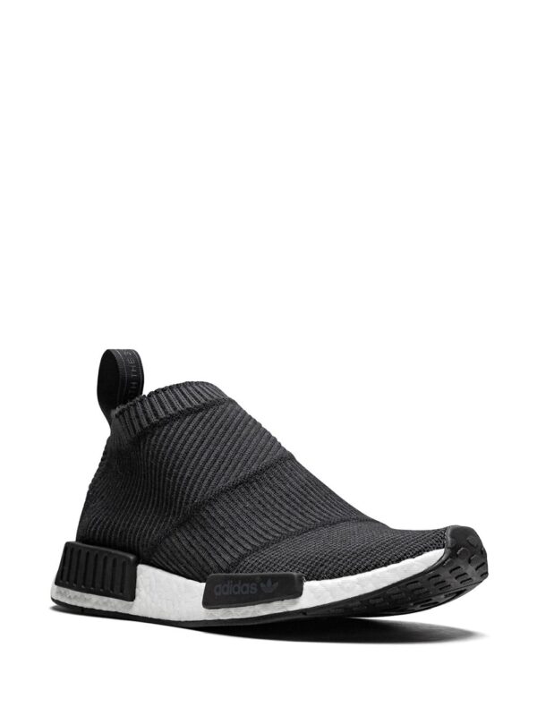 ⁦حذاء رياضي بطراز الجورب NMD_CS1 PK⁩ - الصورة ⁦3⁩