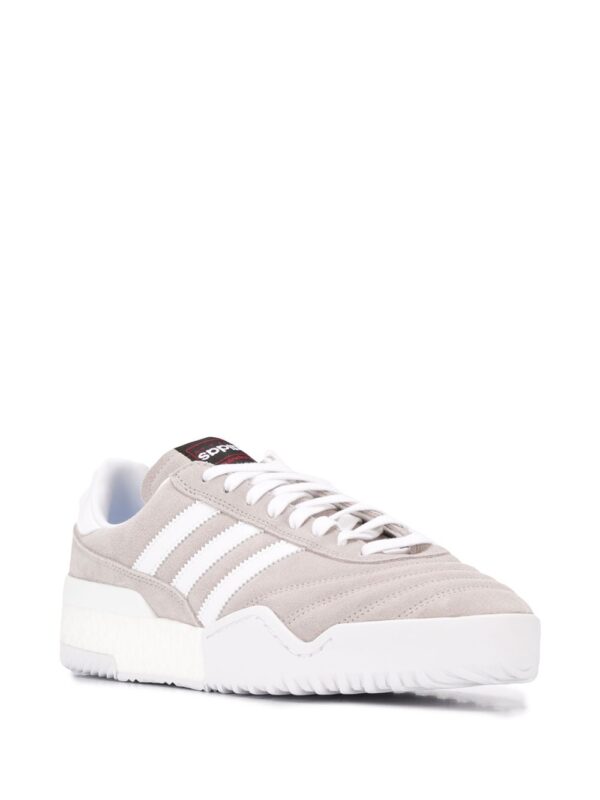⁦حذاء رياضي Adidas Originals x Alexander Wang⁩ - الصورة ⁦2⁩