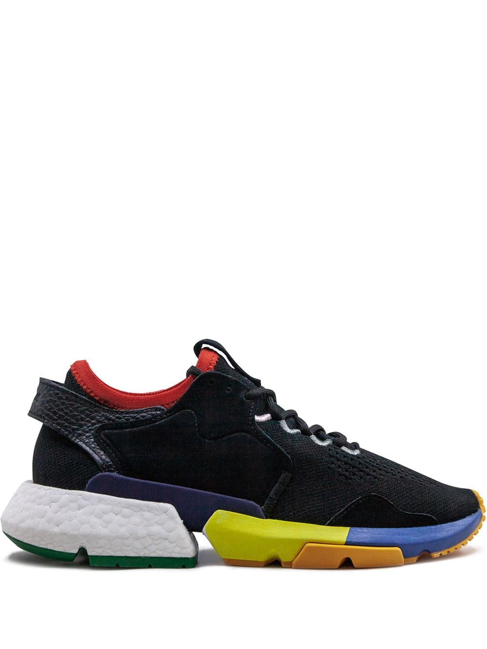 حذاء رياضي x Social Status
