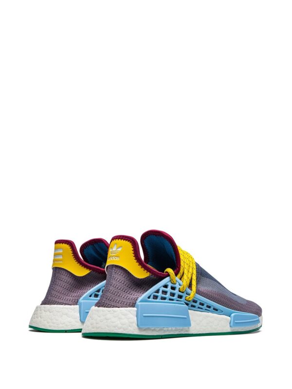 ⁦سنيكر 'PW Hu NMD'⁩ - الصورة ⁦3⁩