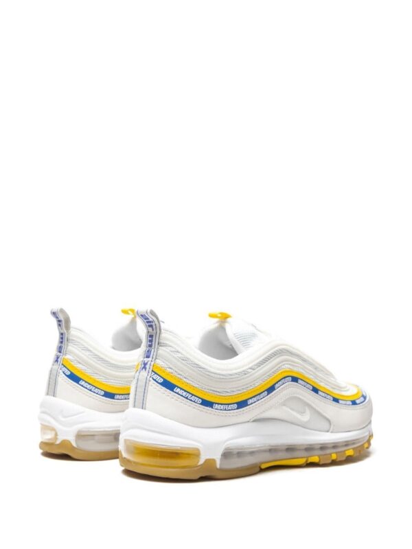 ⁦سنيكر 'إير ماكس 97' x Undefeated⁩ - الصورة ⁦2⁩