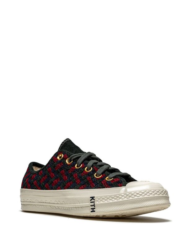 ⁦سنيكر سنيكر 'برجدورف جودمان' x KITH Chuck 70⁩ - الصورة ⁦4⁩