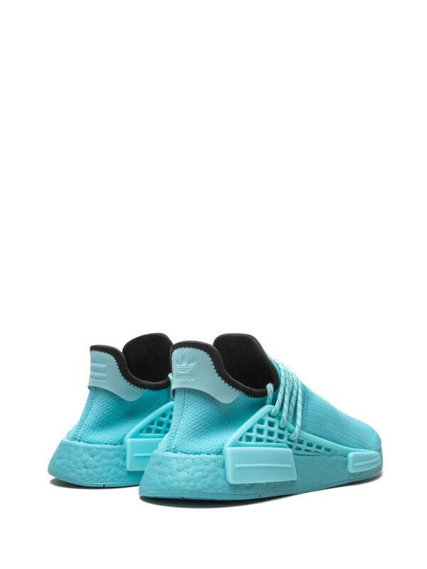 ⁦سنيكر x Pharrell NMD Human Race⁩ - الصورة ⁦4⁩