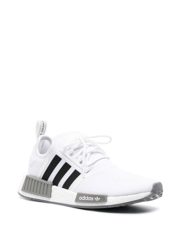 ⁦سنيكر 'NMD_R1 بوست'⁩ - الصورة ⁦4⁩
