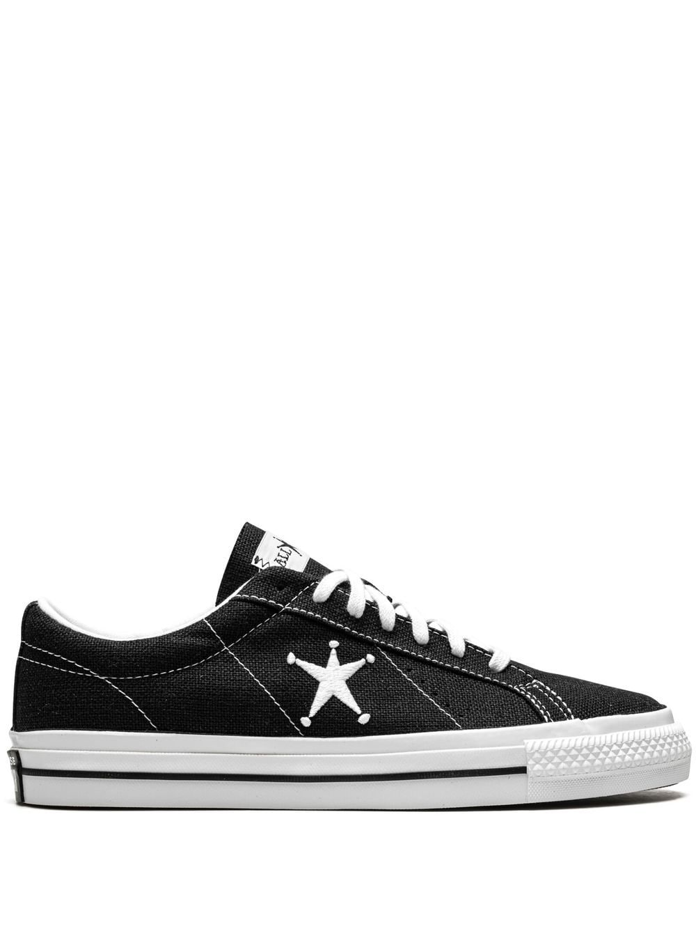 سنيكر بدون رقبة x Stussy One Star OX