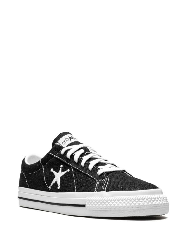 ⁦سنيكر بدون رقبة x Stussy One Star OX⁩ - الصورة ⁦3⁩