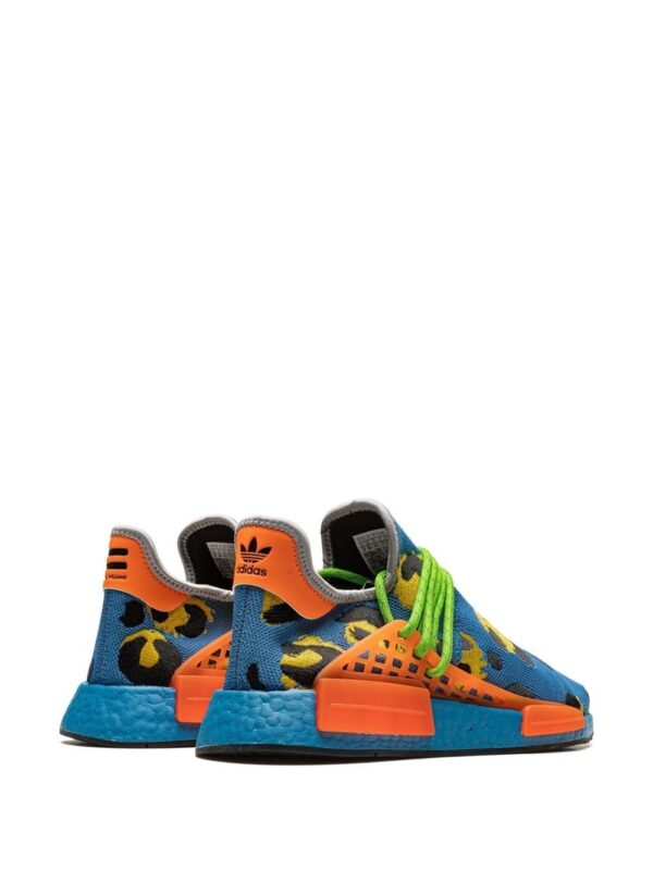 ⁦سنيكر بطبعة حيوان x Pharrell HU NMD⁩ - الصورة ⁦2⁩