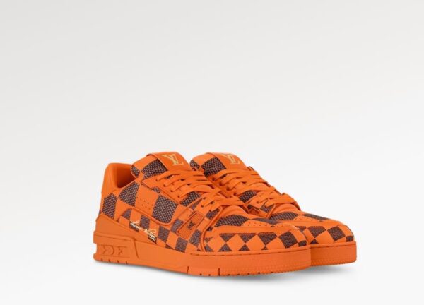 ⁦LV Trainer Sneaker⁩ - الصورة ⁦2⁩