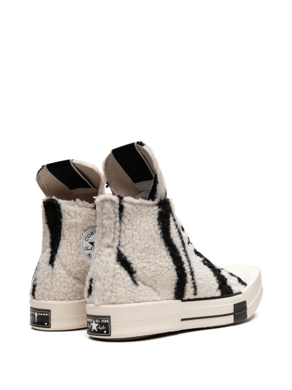 ⁦سنيكر 'تشاك تايلور أول ستار 70' برقبة x Rick Owens DRKSHDW TURBODRK⁩ - الصورة ⁦4⁩