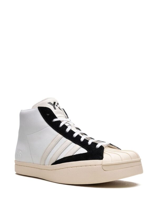 ⁦سنيكر بلونين أبيض وأزرق Y-3 Yohji Pro⁩ - الصورة ⁦3⁩
