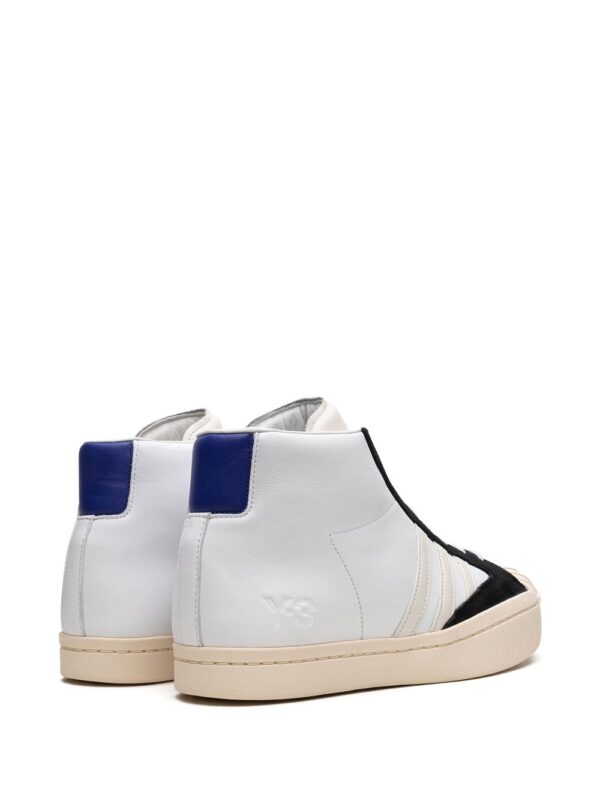 ⁦سنيكر بلونين أبيض وأزرق Y-3 Yohji Pro⁩ - الصورة ⁦4⁩