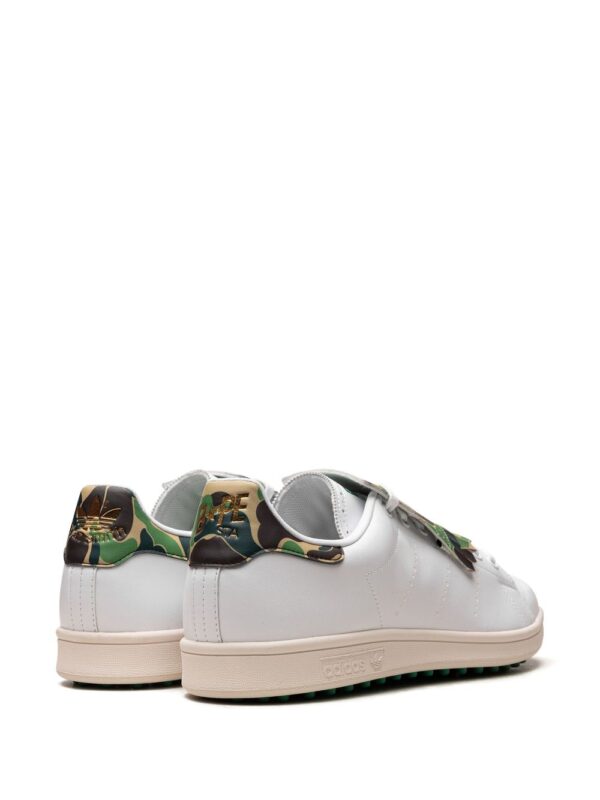 ⁦حذاء غولف 'ستان سميث' x A Bathing Ape⁩ - الصورة ⁦2⁩
