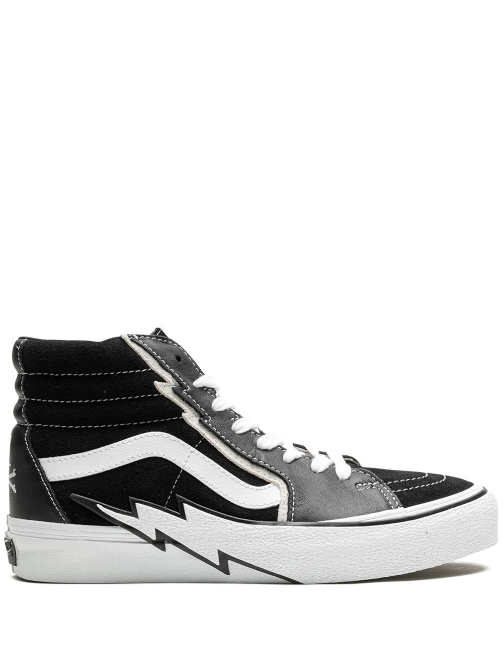 سنيكر ‘بولت بانك كلشر’ x Mastermind World Sk8-Hi VLT LX