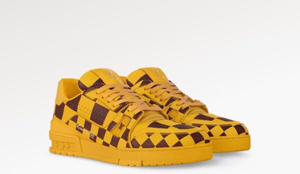 ⁦LV Trainer Sneaker⁩ - الصورة ⁦3⁩