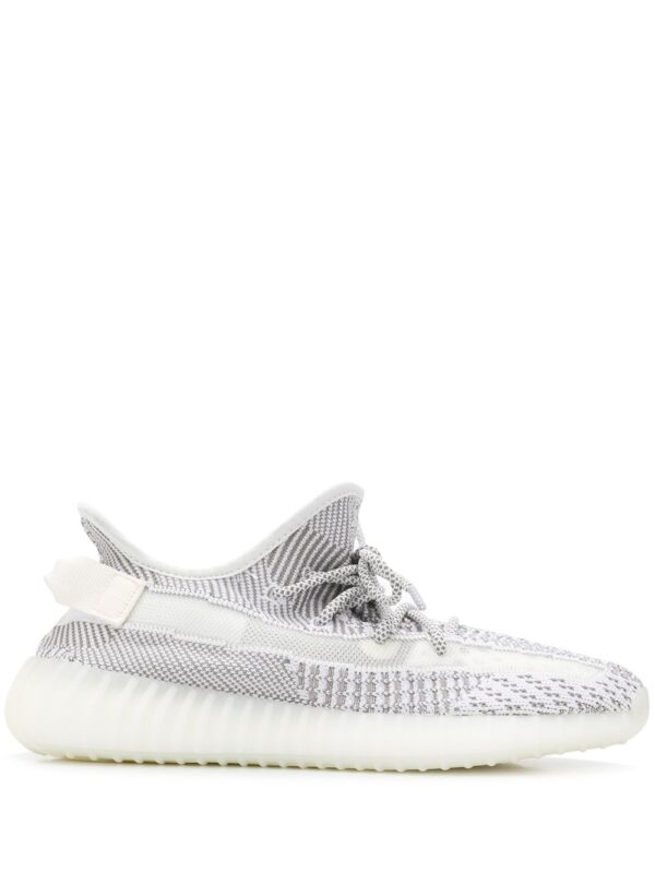 -سنيكر ييزي بوست 350 V2