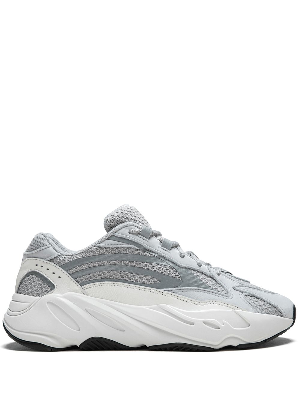 -حذاء رياضي ييزي بوست 700 V2