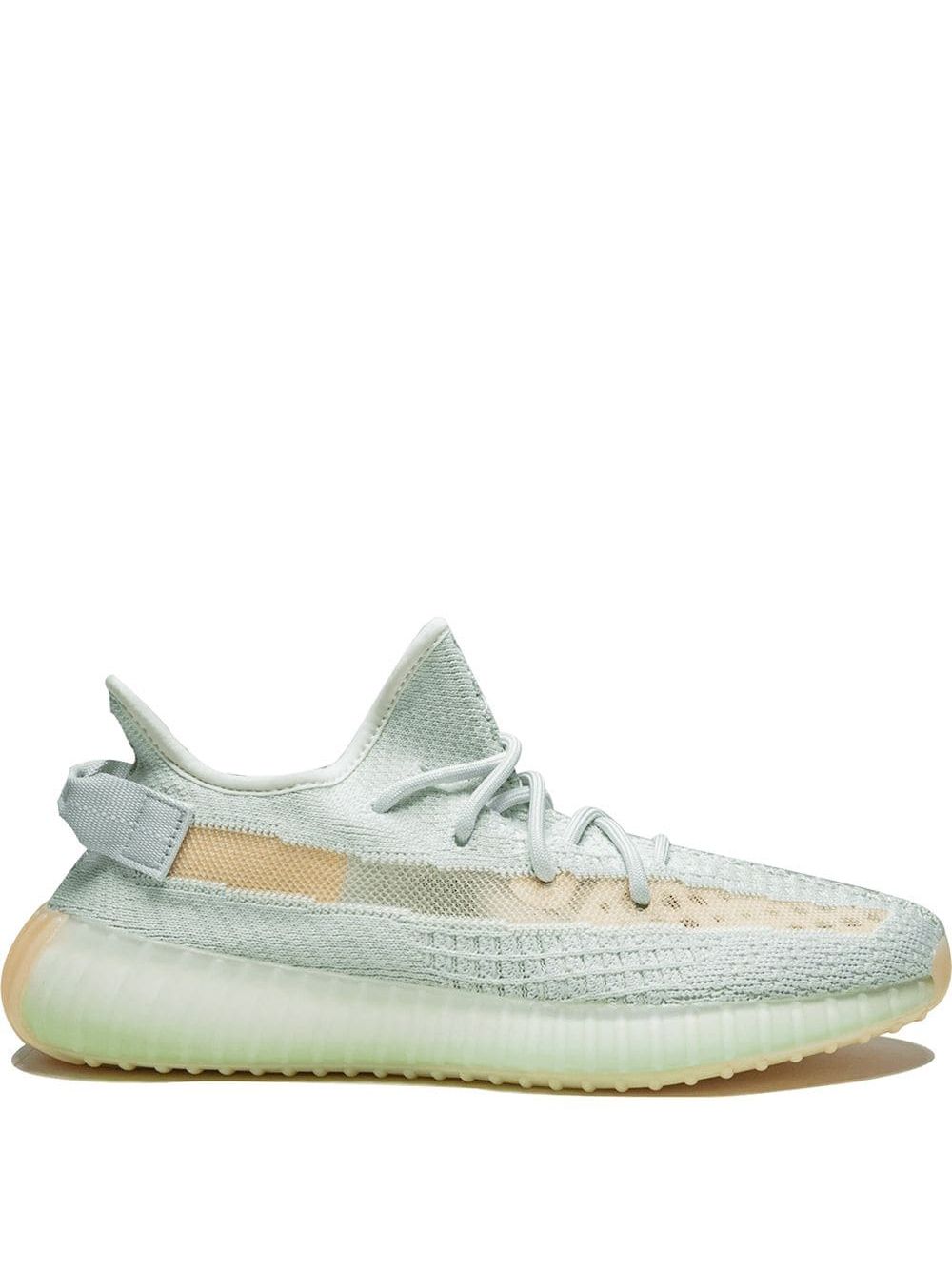 -سنيكر ييزي بوست 350 V2