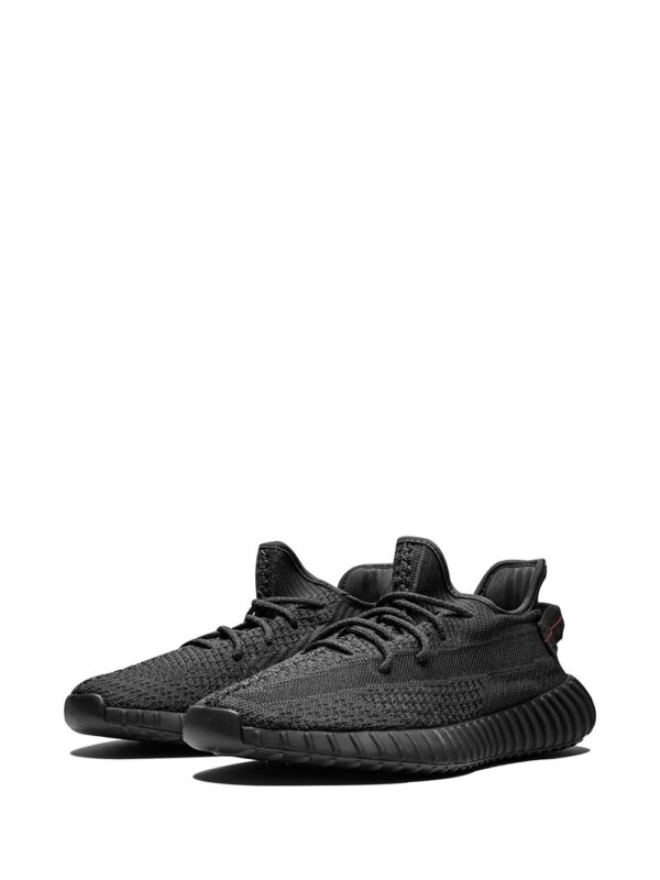 ⁦-حذاء رياضي ييزي بوست 350 V2⁩ - الصورة ⁦3⁩