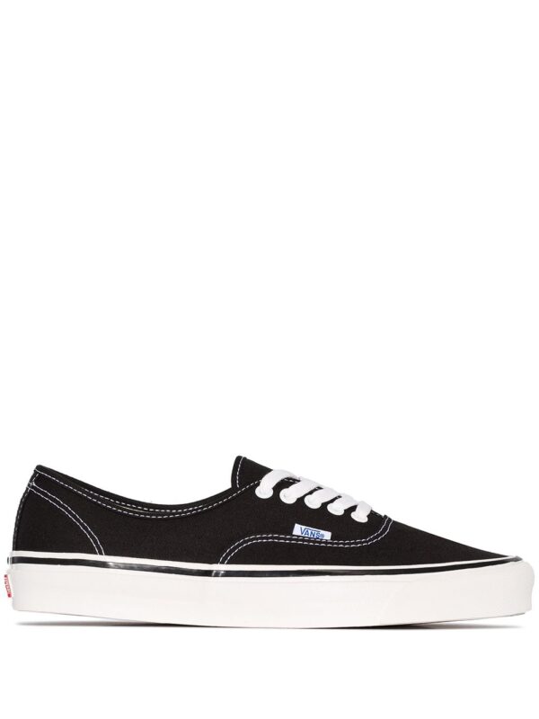 -UA 44 DX low-top sneakers