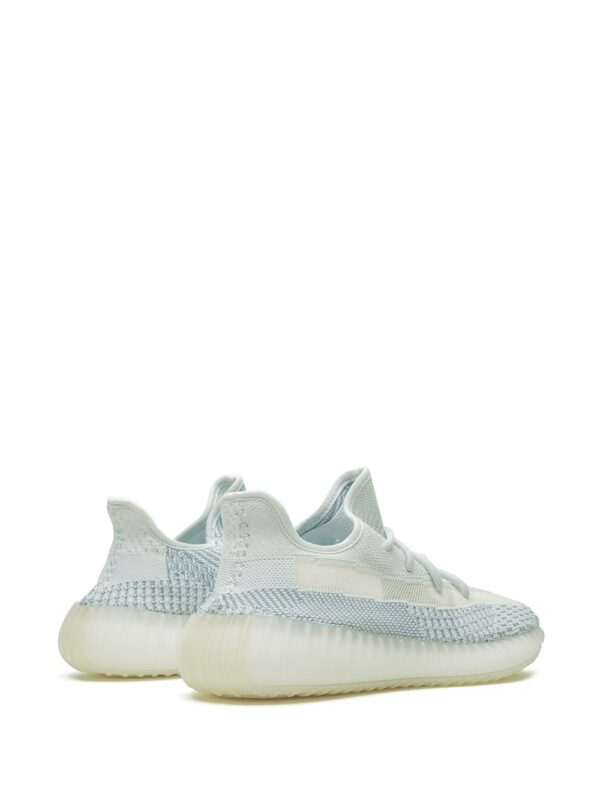 ⁦-حذاء رياضي ييزي بوست 350 V2⁩ - الصورة ⁦2⁩