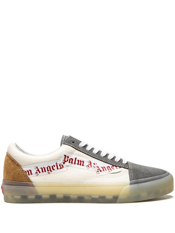 -سنيكر 'أولد سكول VLT' ‏x VANS