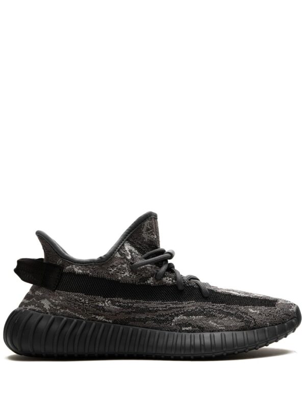 سنيكر 'ييزي بووست 350 V2'