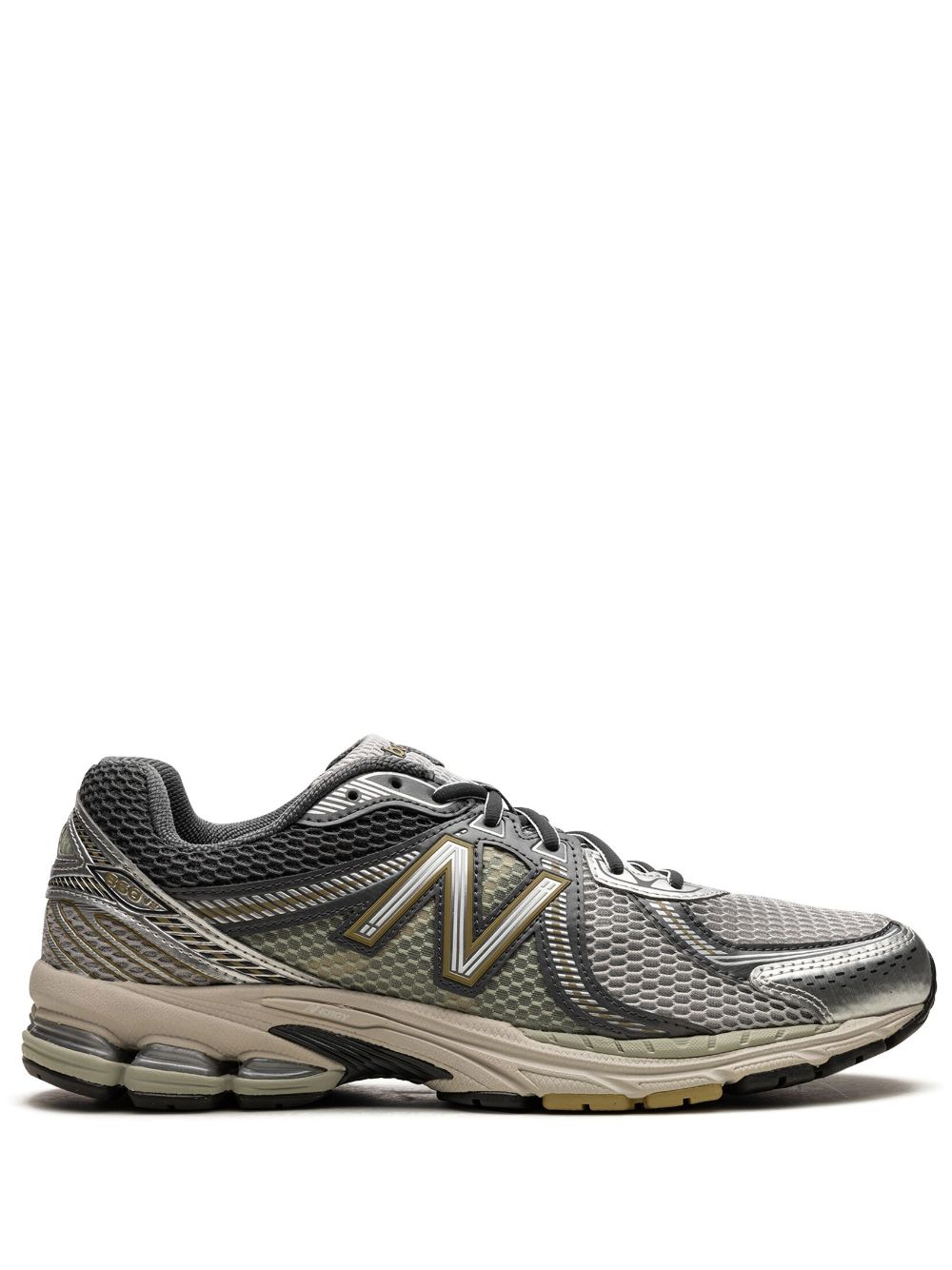 -سنيكر ‘860v2 إيرث’