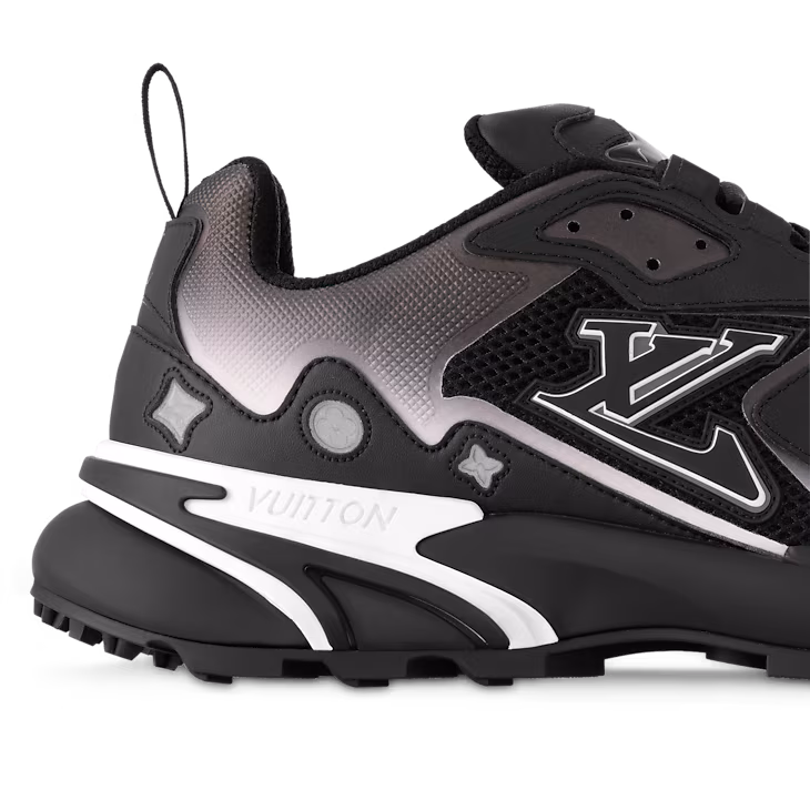 -LV Runner Tatic Sneaker