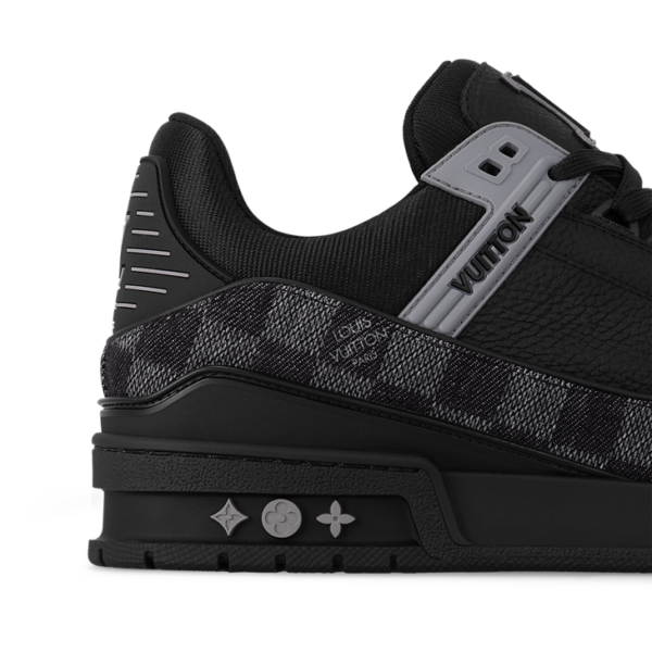 -LV Trainer Sneaker