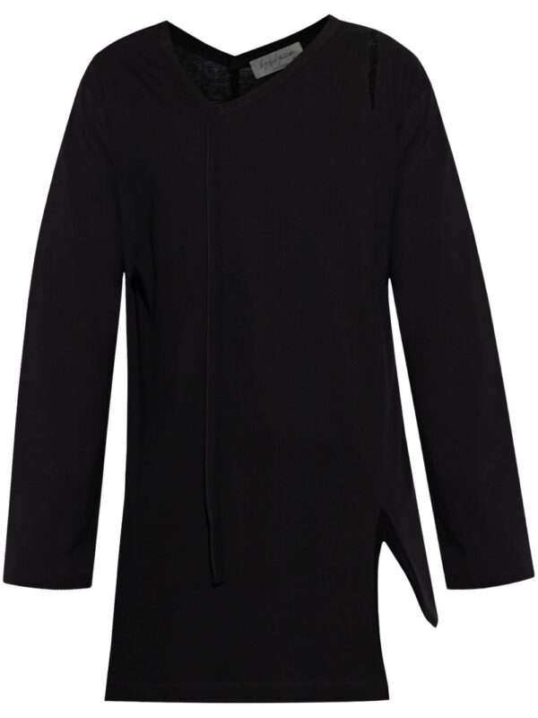 asymmetric t-shirt