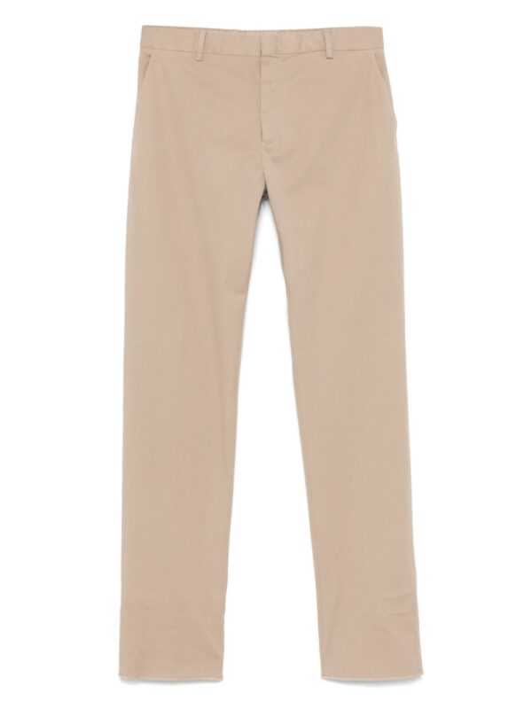 ⁦tapered chinos⁩ - الصورة ⁦3⁩