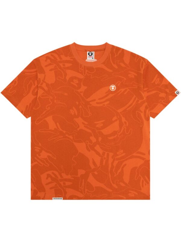 camouflage-print T-shirt
