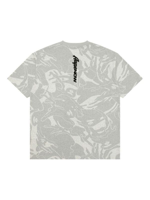 ⁦camouflage-print T-shirt⁩ - الصورة ⁦3⁩