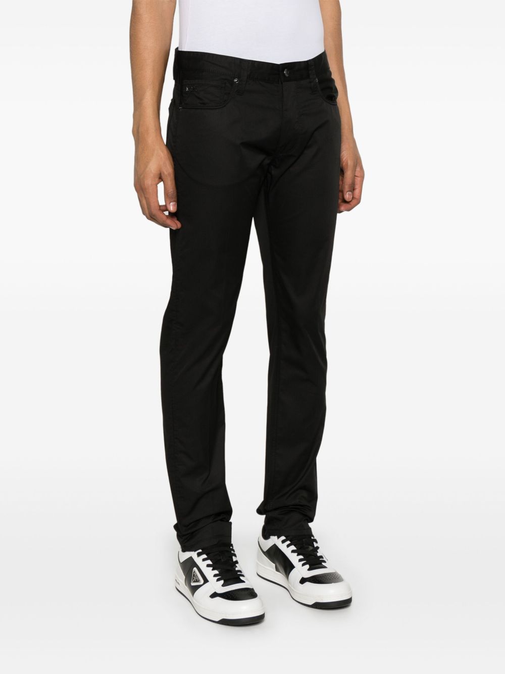 slim-fit trousers