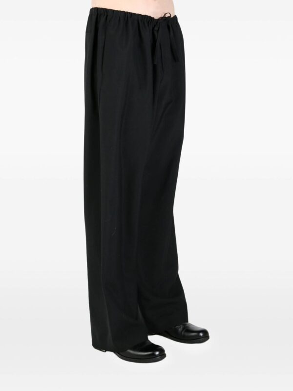 ⁦mid-rise trousers⁩ - الصورة ⁦3⁩