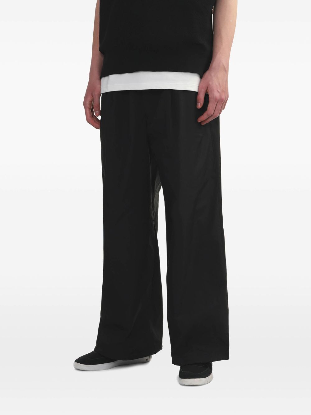 wide-leg trousers