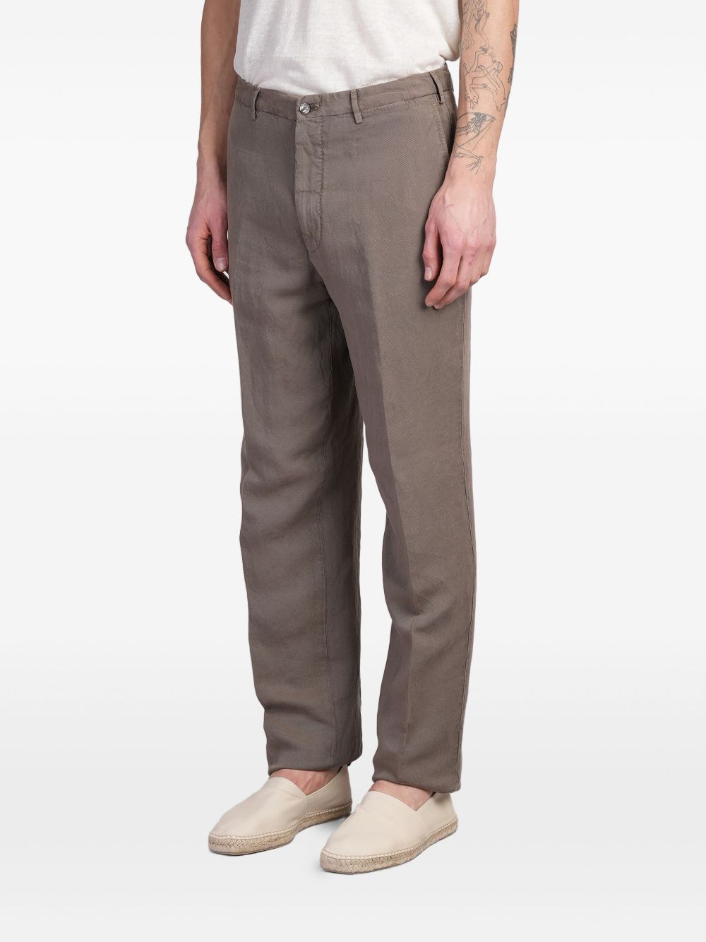 straight-leg trousers