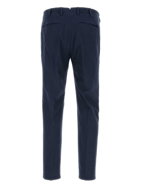 slim-cut trousers