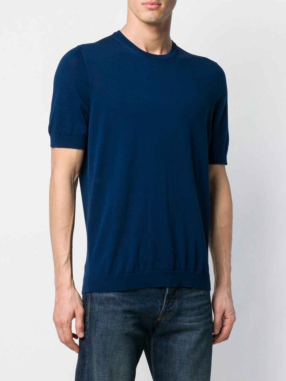 basic T-shirt