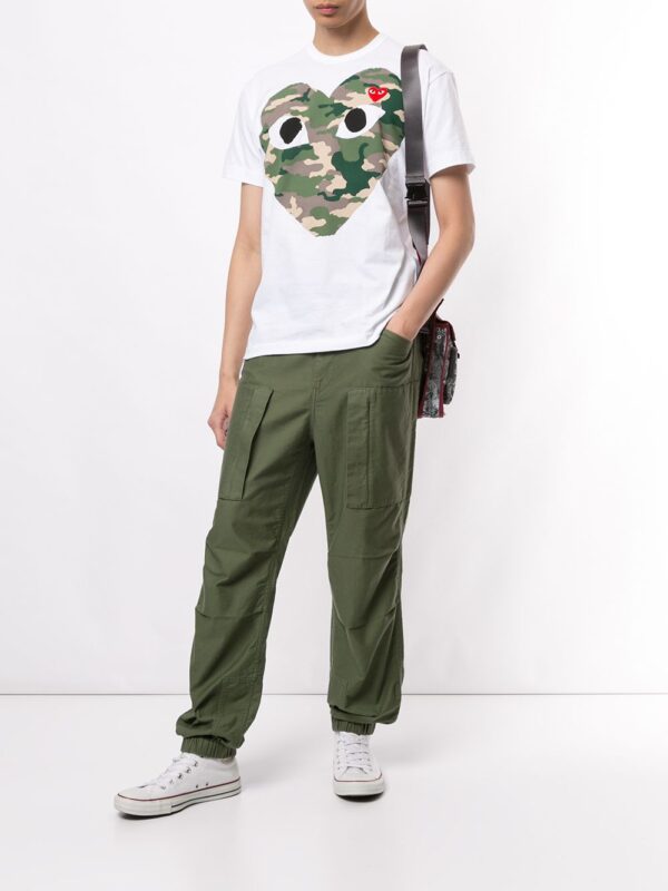 ⁦camouflage-print cotton T-shirt⁩ - الصورة ⁦3⁩