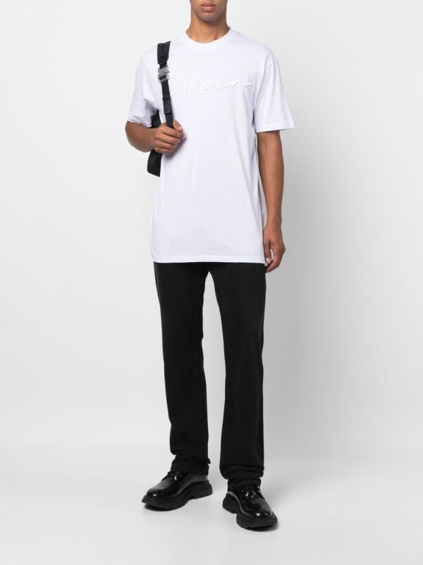 ⁦embroidered-logo crew-neck T-shirt⁩ - الصورة ⁦2⁩