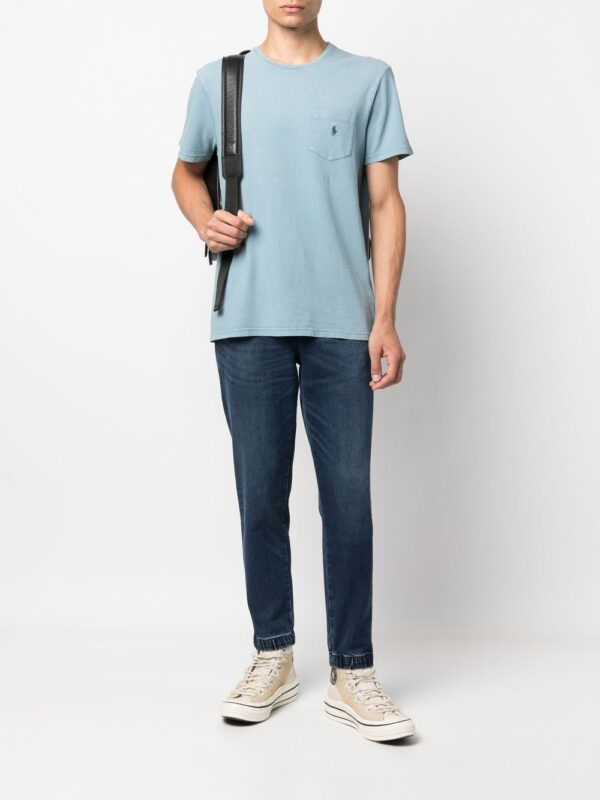 ⁦embroidered-logo short-sleeve T-shirt⁩ - الصورة ⁦2⁩